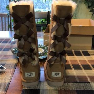 UGG Chestnut bailey bow tall